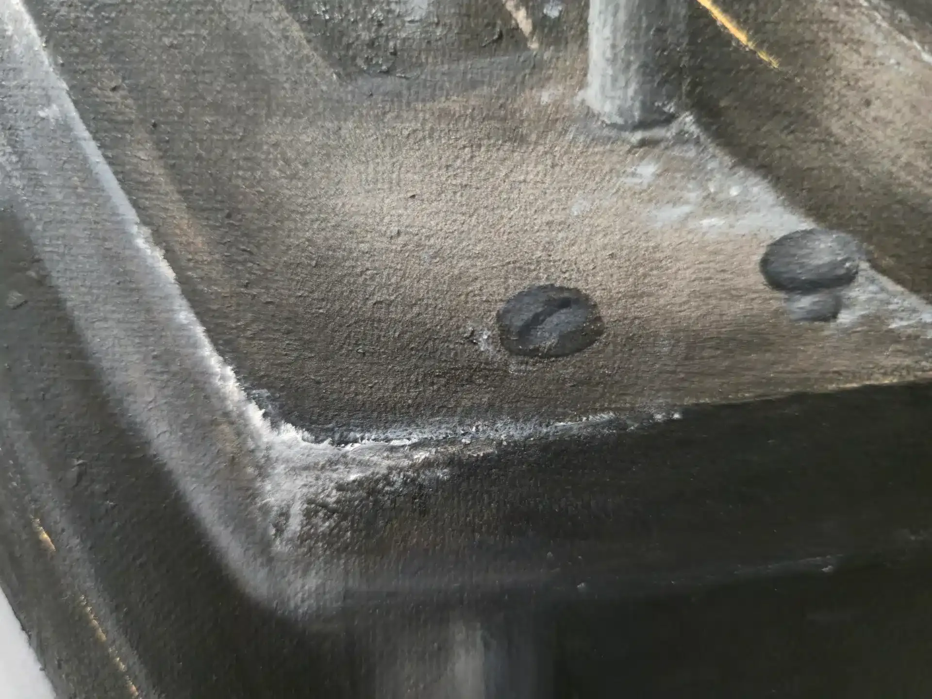 Texture and detail of Agu Kleme artwork